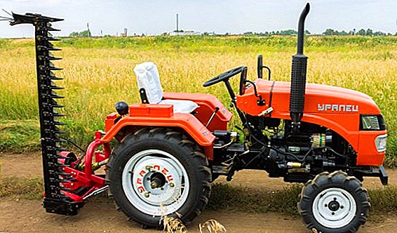 Mini traktor pro domácnost: technické vlastnosti "Uraltsa-220"