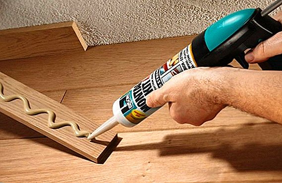 How to glue the baseboard
