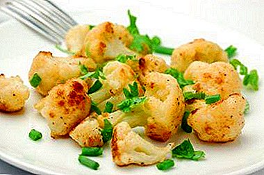 How to cook awesome delicious cauliflower baked in the oven with sour cream and cheese?