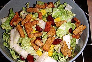 Công thức salad đơn giản và ngon miệng với bắp cải Trung Quốc, tùy chọn ảnh để phục vụ các món ăn