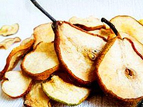 Dried pears are simple and useful.